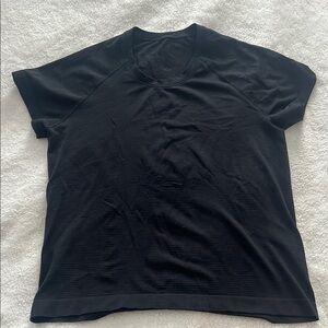 Women’s lululemon swiftly tech long sleeve shirt
